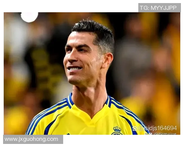 世界足球明星队罗纳尔多的传奇旅程与辉煌成就解析 世界足球明星队罗纳尔多的传奇旅程与辉煌成就解析