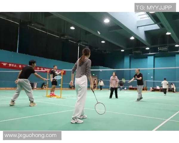 羽毛球专题:探索杭州羽毛球队的快速成长与竞技魅力 羽毛球专题:探索杭州羽毛球队的快速成长与竞技魅力