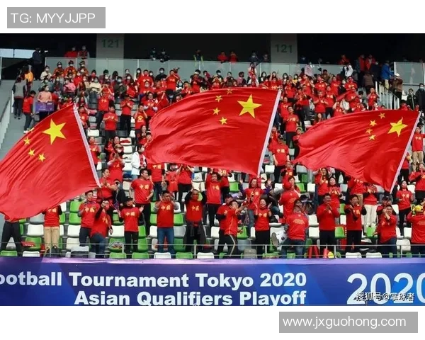 足球明星在国歌演唱中泪洒赛场感动全场观众引发热议